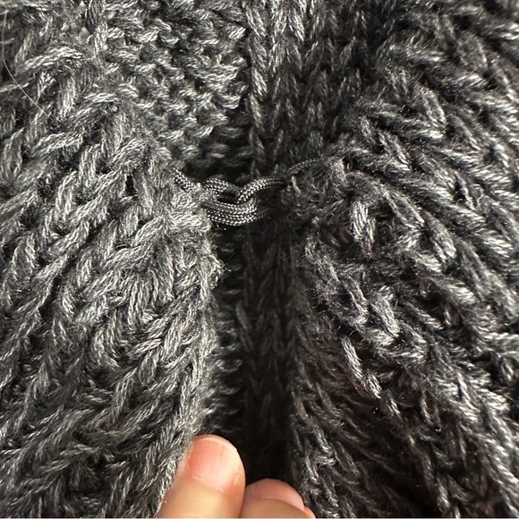 NEW INC Petite chunky knit gray sweater, size SP, cable, ruffle, layer, fall - Picture 6 of 10